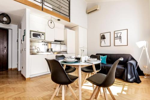 Modern Simplicity in Milan Centre