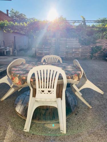 Fasilitas, Hostel Holiday Cetinje in Cetinje