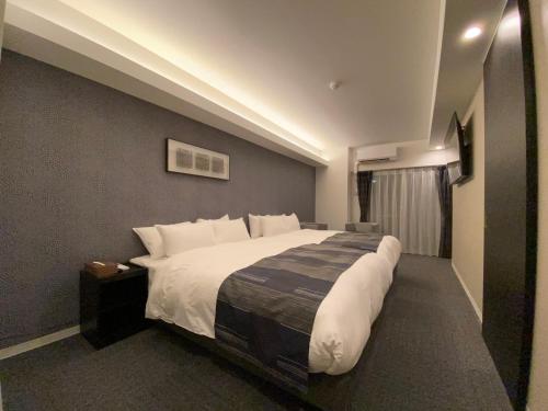 Deluxe Twin Room image 4