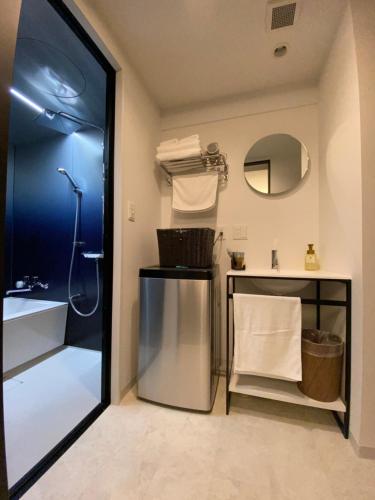 Deluxe Twin Room image 7