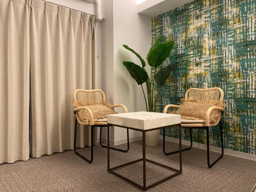 Superior Double Room with Two Double Beds image 3