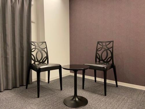 Deluxe Double Room with Two Double Beds image 4