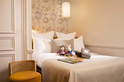 room detail thumbnail 1