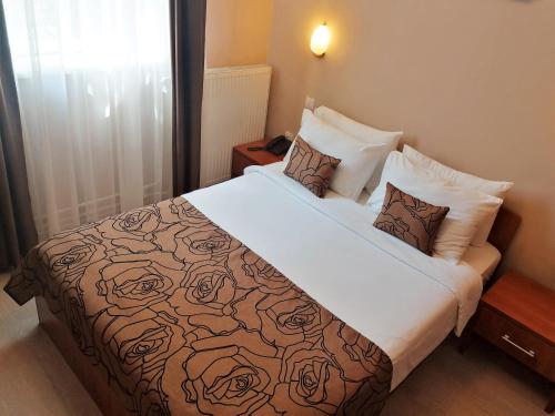 Belgrade City Hotel - image 10