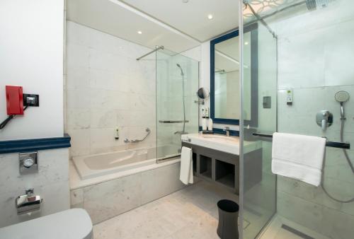 Jannah Dubai Creek Hotel - formerly Edge Creekside Hotel - image 10