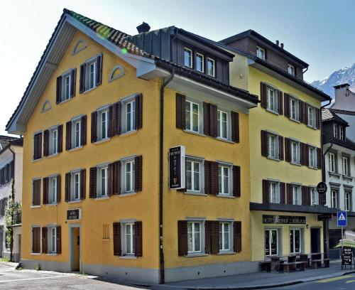 Hotel Freihof - Glarus
