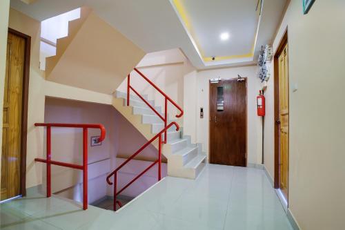 Phratumnak Hill Guest house - image 4