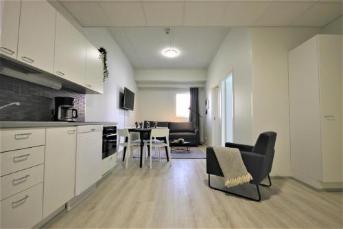 Kitchen, Forenom Aparthotel Kuopio in Kuopio