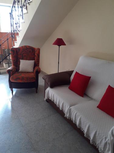 Casa en Alcalá del Jucar - image 2