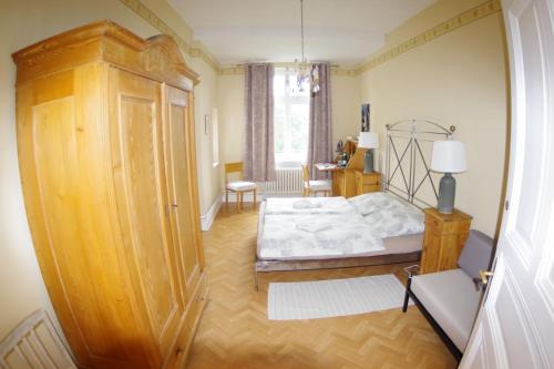 Wohnen im Burghotel in Lorch-Lorchhausen