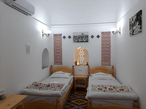 madrasah Polvon-Qori boutique