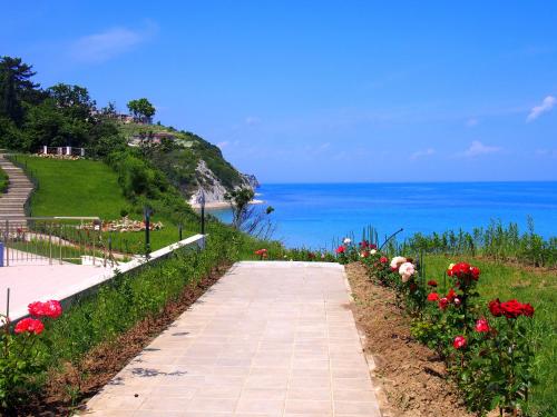 Бяла Виста Клиф - Byala Vista Cliff, Byala (photo 7)
