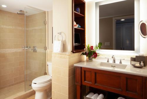 Oceanfront King image 7