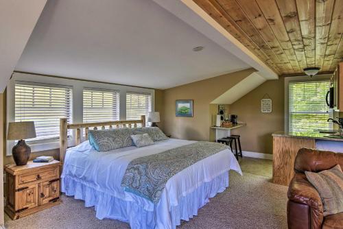 Cozy Couples Retreat at Blue Ridge Loft! - image 5