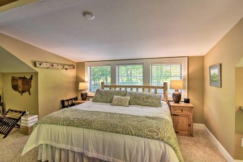 Cozy Couples Retreat at Blue Ridge Loft! - image 8