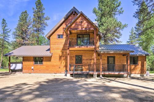 Newly Renovated Garden Valley Cabin with Hot Tub