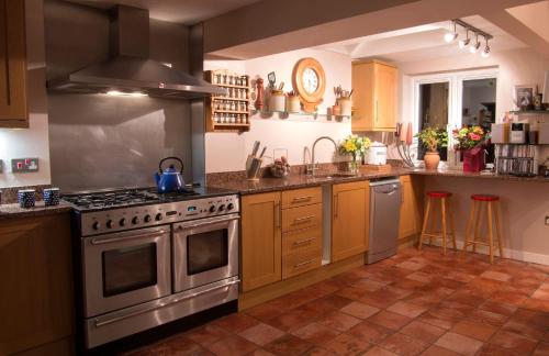 Wishing Well Cottage - image 3