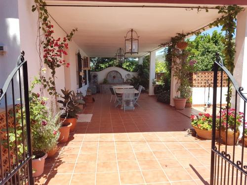 Chalet Con Piscina En Sierra Norte De Sevilla in Guadalcanal