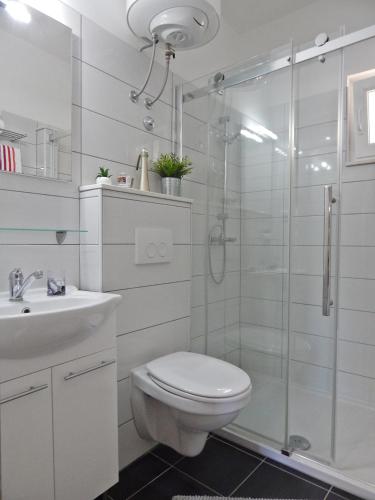 Apartment with Sea View image 7