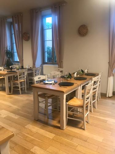 Auberge de la fontaine aux loups 1