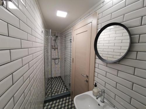 K43 Apartment - image 14