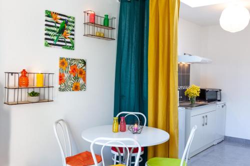 ห้องครัว, La Residence Salamandre ideal couples & familles grands studios a Saint-Marc-sur-mer a 500m des plag in แซงต์ อองเดร เดส อุ