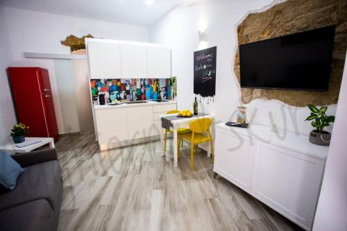 Agghiorna&skura house