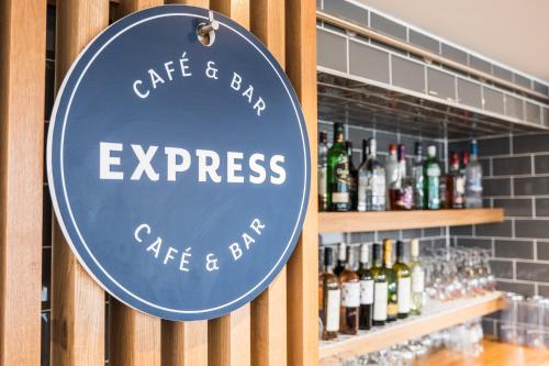 Holiday Inn Express - Stockport an IHG Hotel - image 12