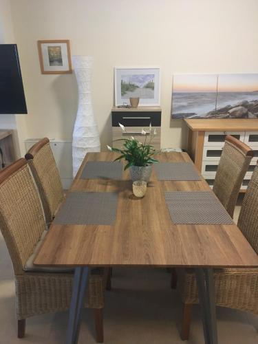 Fewo31, exklusive Apartments, 2 Minuten vom Strand und Alten Strom, Warnemünde (zdjęcie 7)