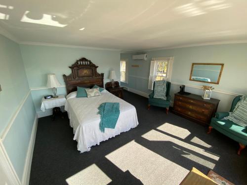 Deluxe Double Room with Balcony and Sea View