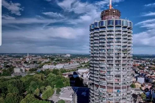 SUITE-21 City View Hotelturm Augsburg in Augsburg, Deutschland