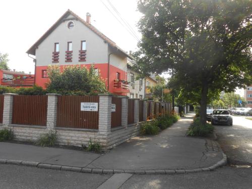 Aranyeső Vendégház Csorbai, Budapest (photo 7)