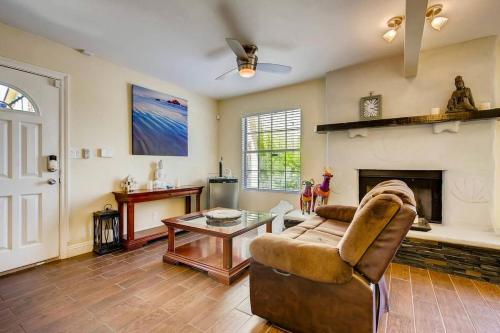 Villa Gordal - Enormous Villa in Las Vegas with 39 Sleeps, Las Vegas (photo 9)