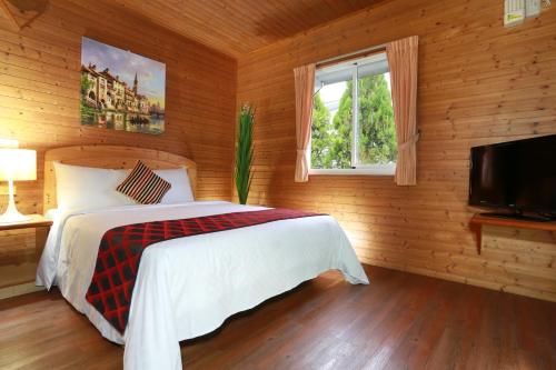 Ying Shih Guest House near Mingchih Forest Recreation Area