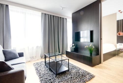 Wynalazek 2 by Homeprime, Varšava (fotografie 10)