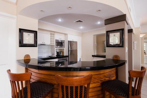 Cocina, Villa Beach Palm Cove in Playa Clifton