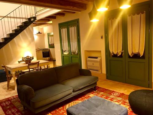 2 bedrooms, 4 beds