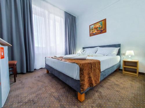 2 twin beds