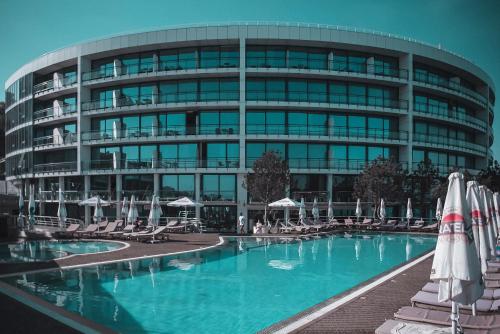 Marine Residence apartment in Maristella hotel Odessa 