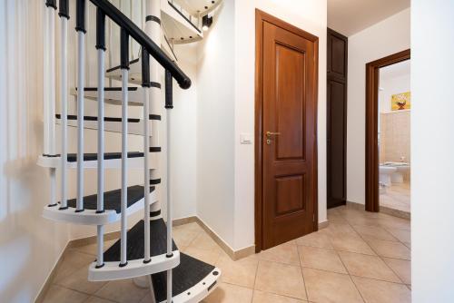 Apartment with Sea View  - Via Generale Arimondi 140 image 2