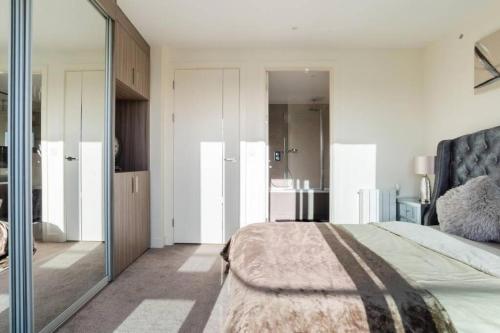 Luxury river side penthouse - image 10