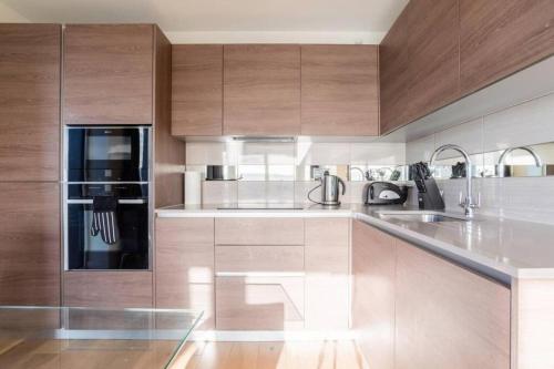 Luxury river side penthouse - image 6