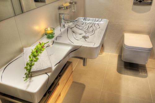 Hotel Melodia Room Type - One-Bedroom Suite