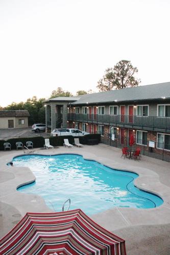 Swimming pool, Days Inn by Wyndham Show Low in Show Low (AZ)