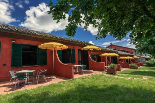  Casanova - Family Apartments Residence in San Quirico dʼOrcia