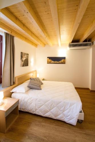 Hotel All'Arco – Trieste, FL