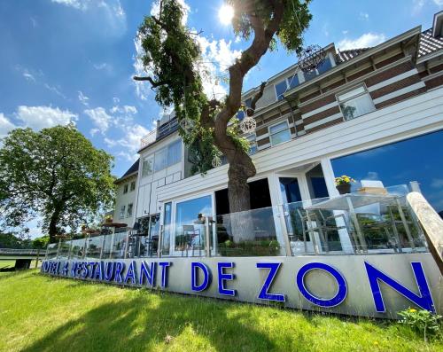 De Zon Hotel & Restaurant by Flow