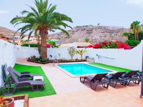 3 bedrooms villa with private pool enclosed garden and wifi at Mogan gîte à louer Playa de Tauro
