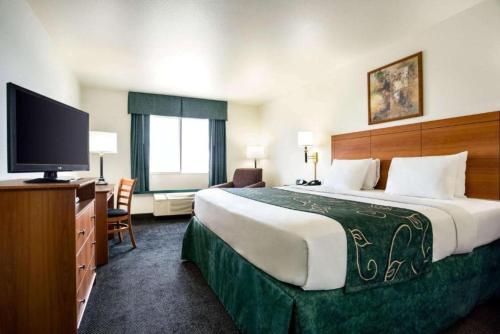 Travelodge by Wyndham Bill WY Thunder Basin Ntl Grassland - image 3