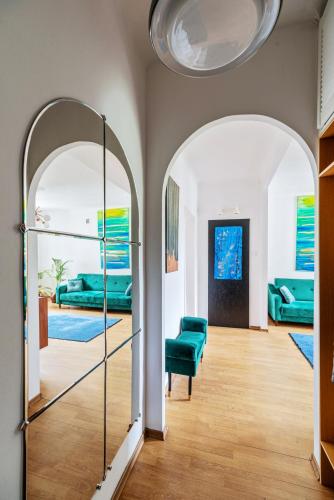Two-rooms Luxury Apartment Ideal for Business Trip - image 8